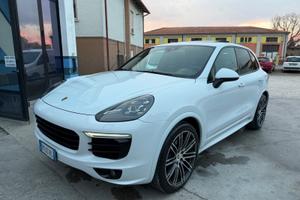 Porsche cayenne 3.0d platinum GTS
