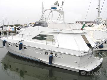 Ferretti yacht altura 44