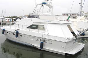 Ferretti yacht altura 44