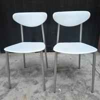 2 Sedie Bianche in Metallo - Molto Robuste