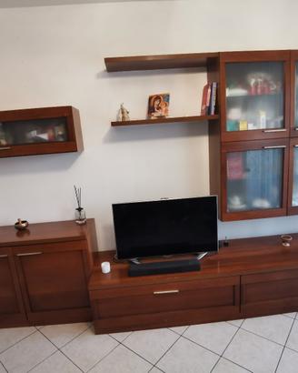 Soggiorno completo usato in legno massello