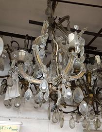 Lampadari vari modelli da restaurare