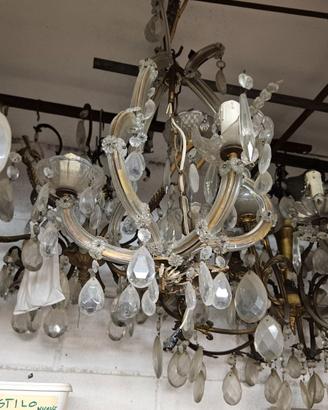 Lampadari vari modelli da restaurare