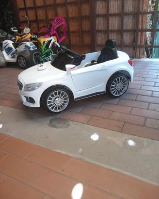 Auto elettrica per bambini