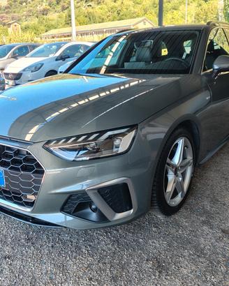 Audi A4 40 TDI quattro S tronic line edition