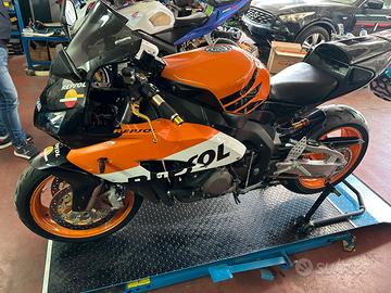 CBR 1000 rr 05 replica repsol