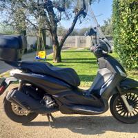 PIAGGIO Beverly 300