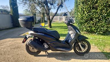 PIAGGIO Beverly 300
