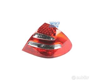 FANALE DESTRO PER MERCEDES W211 CLASSE E BERLINA 0