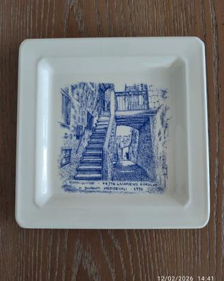 Piatto in ceramica