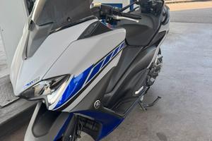 T-Max 560