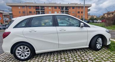 MERCEDES Altro modello - 2017