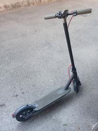 Monopattino Elettrico da controllare