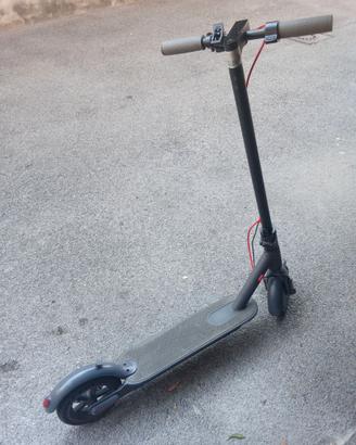 Monopattino Elettrico da controllare