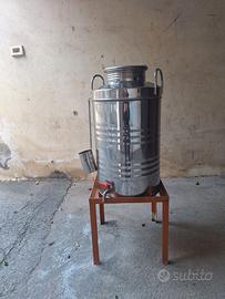 Bidone contenitore dell'olio