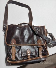 borsa di pelle a tracolla 