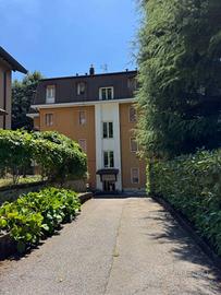 Appartamento di 115 m² con 3 locali e posto auto a