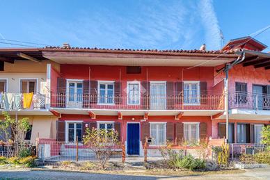 CASA DI CORTE A BUTTIGLIERA ALTA