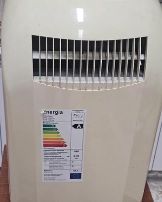 climatizzatore compreso di tubo e telecomando 
