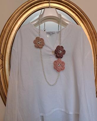 PRENOTATA collana con perle e fiori all'uncinetto 