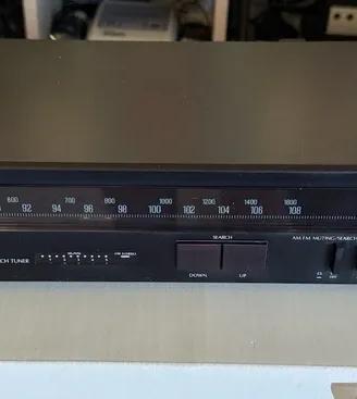 Sansui T-7 Sintonizzatore Stereo Analogico AM/FM