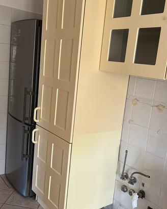 Dispensa mobile a colonna per cucina