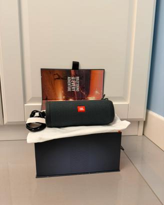 cassa jbl filp essential 2