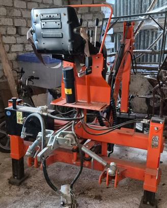 Retroescavatore tifermec