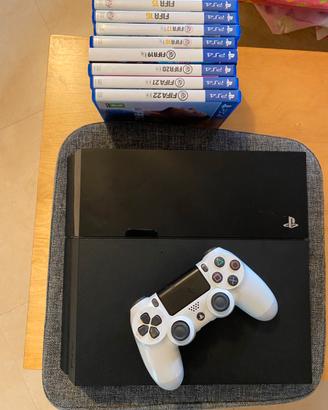 PlayStation 4  500Gb con vari Giochi