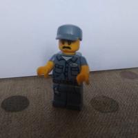 lego minifigure 