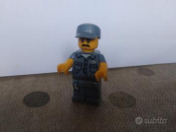 lego minifigure 