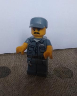 lego minifigure 