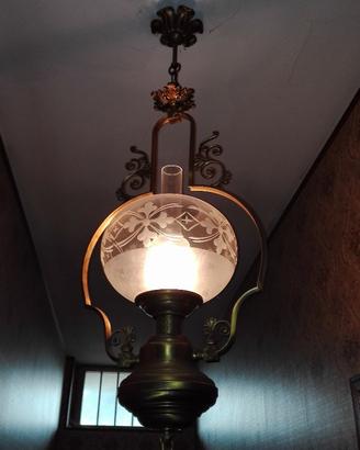 Lampadario a boccia in bronzo e vetro lavorato