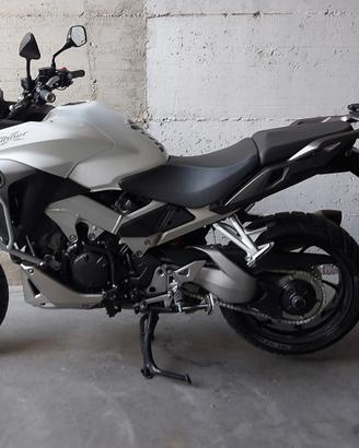 Honda CrossRunner - 2015