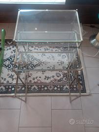 Tris tavolini in vetro