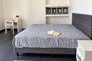 Camere  per studentesse in  zona piazza d’armi