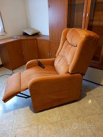 Poltrona relax elettrica reclinabile