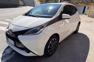 TOYOTA AYGO 1.0 NEOPATENTATI
