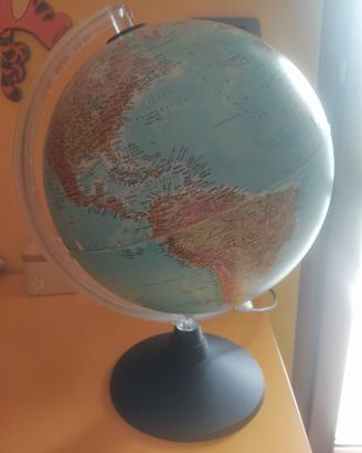 Mappamondo luminoso