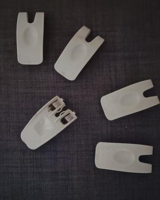 5 ganci + 2 angolari Ferplast