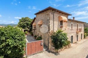 CASA SEMINDIPENDENTE A AVEZZANO