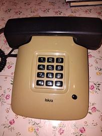 Telefono Iskra  Design Davorin Savnik 