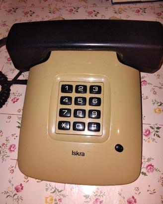 Telefono Iskra  Design Davorin Savnik 