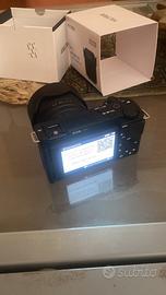 Sony zv e 10 + obiettivo da kit + vitrox 35 f 1.7