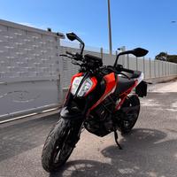 KTM Duke 125 - 2020, 8793km, Originale, 3800