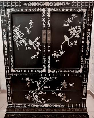 Mobile Credenza Giapponese