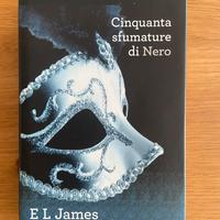 Libro “Cinquanta sfumature di nero”