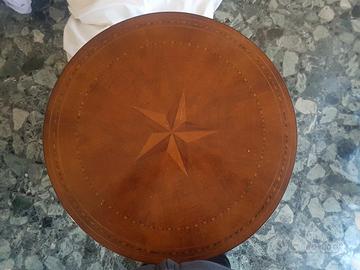 Tavolino legno con inserti 