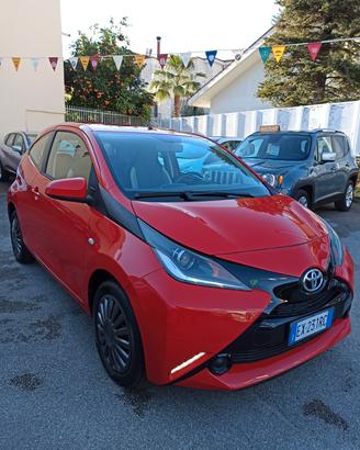 Toyota Aygo 1.0 VVT-i 69 CV 3 porte x-clusiv