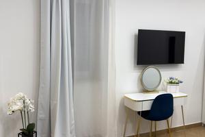 Camera con cucina esterna